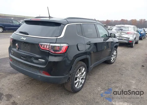 2022 Jeep Compass Latitude Lux 4X4 из США, поврежденный, VIN 3C4NJDFB1NT128146